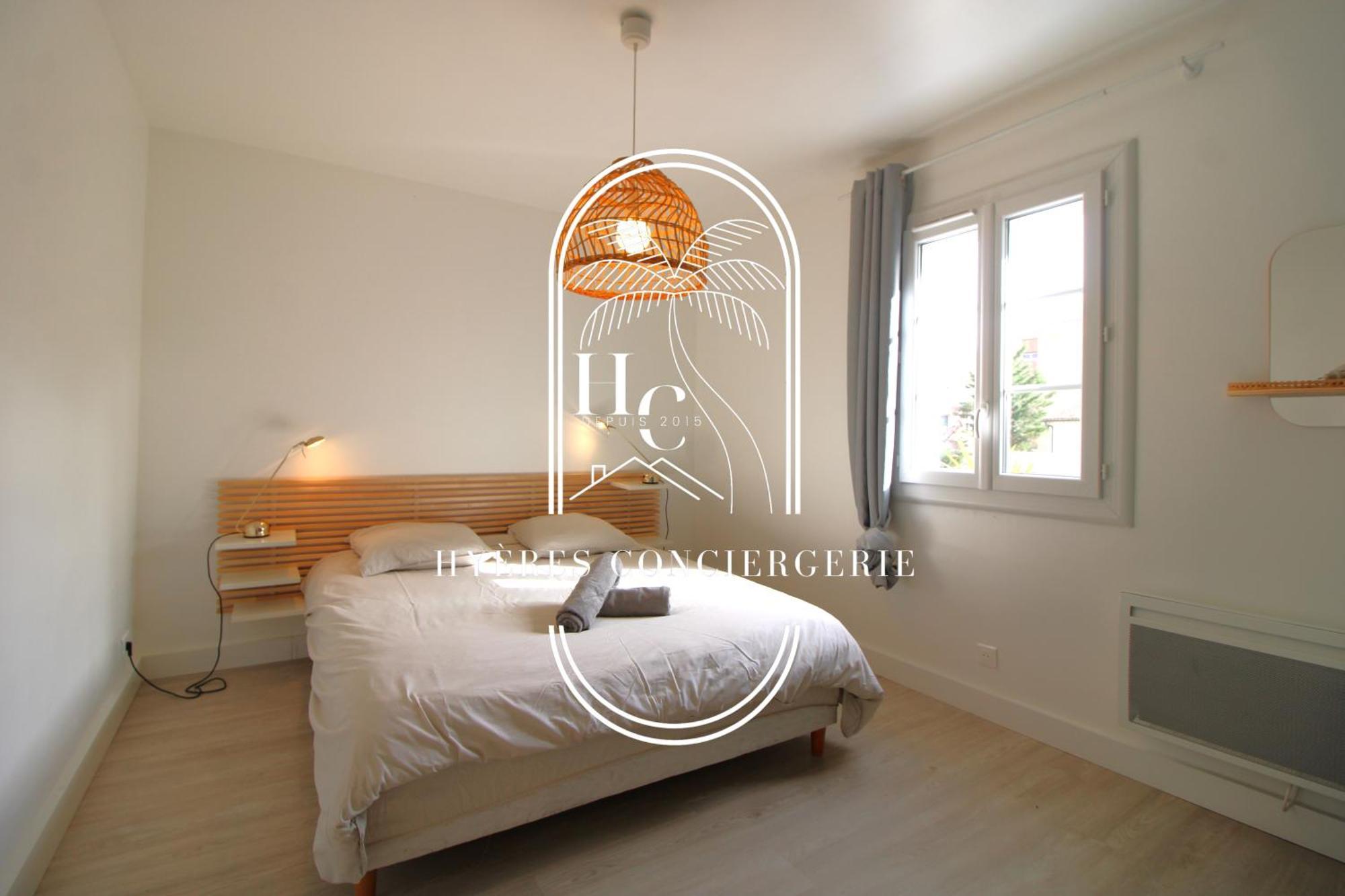 Duplex Au Coeur Du Port D'Hyeres- Plages Parking By Hc Exterior foto